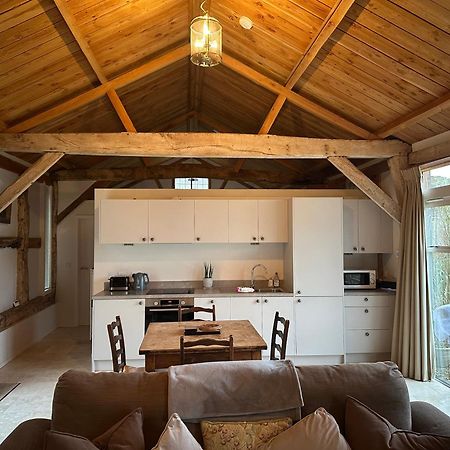 The Barn Villa Romsey Exterior photo